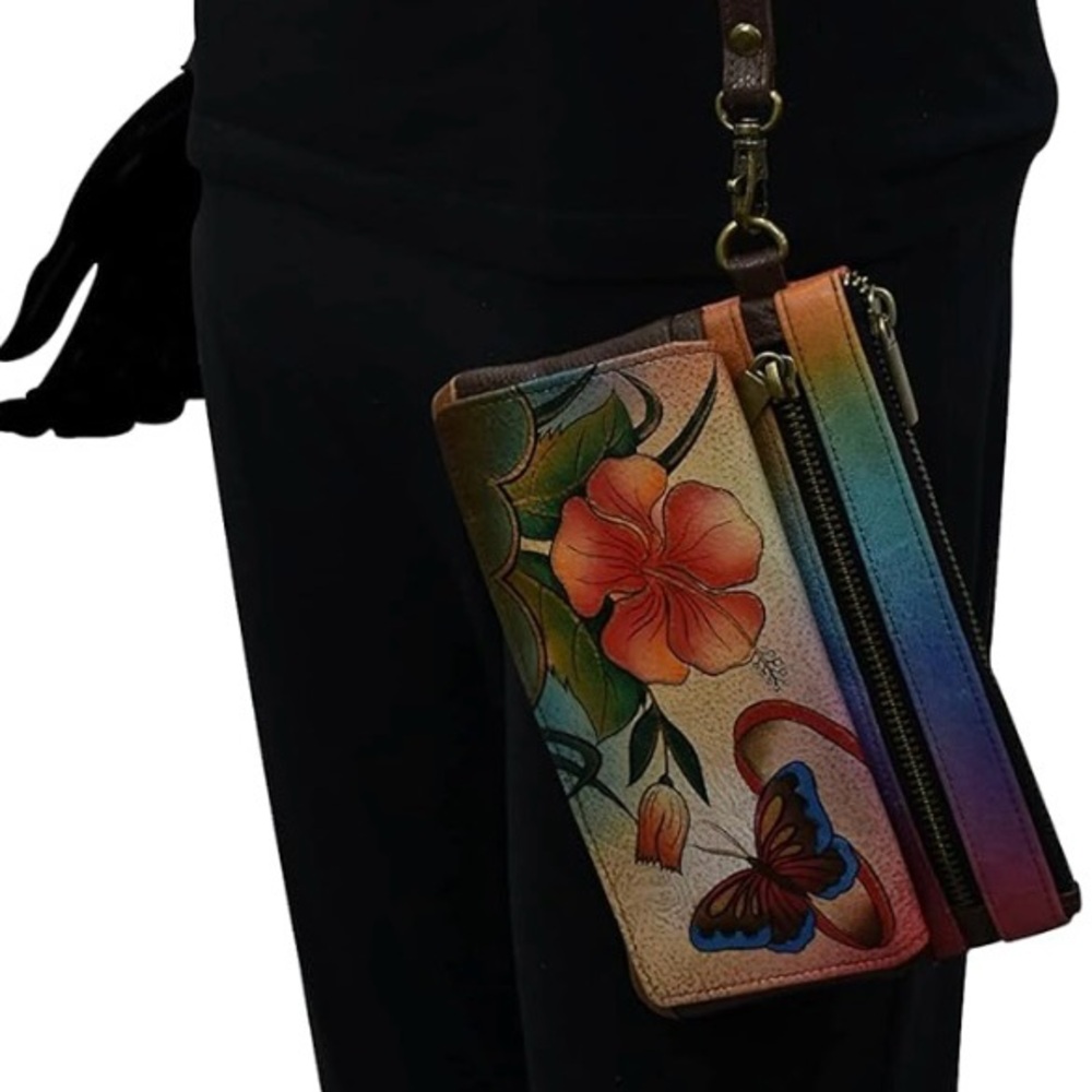 BNWT Anna by Anuschka handpainted leather Wristlet - Picture 3 of 9